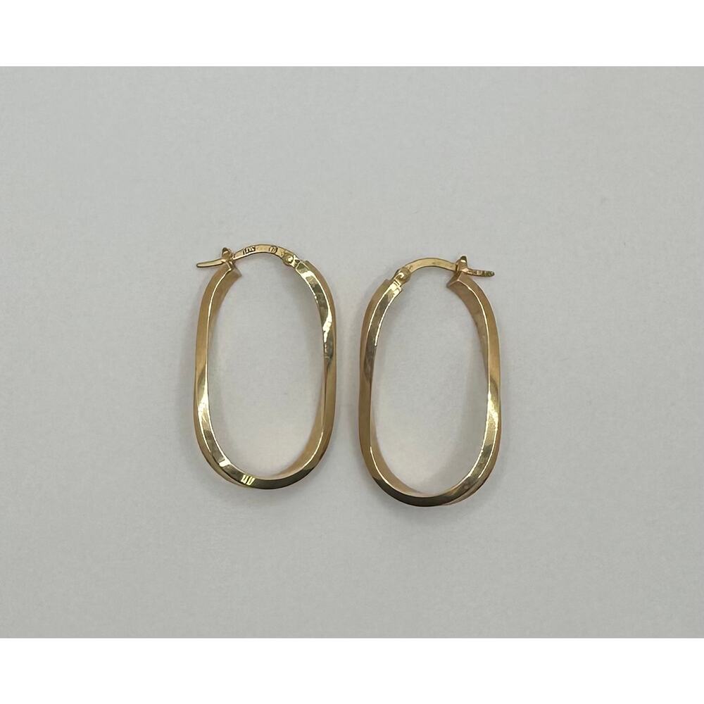 Vintage 14k Gold Oval Hoops